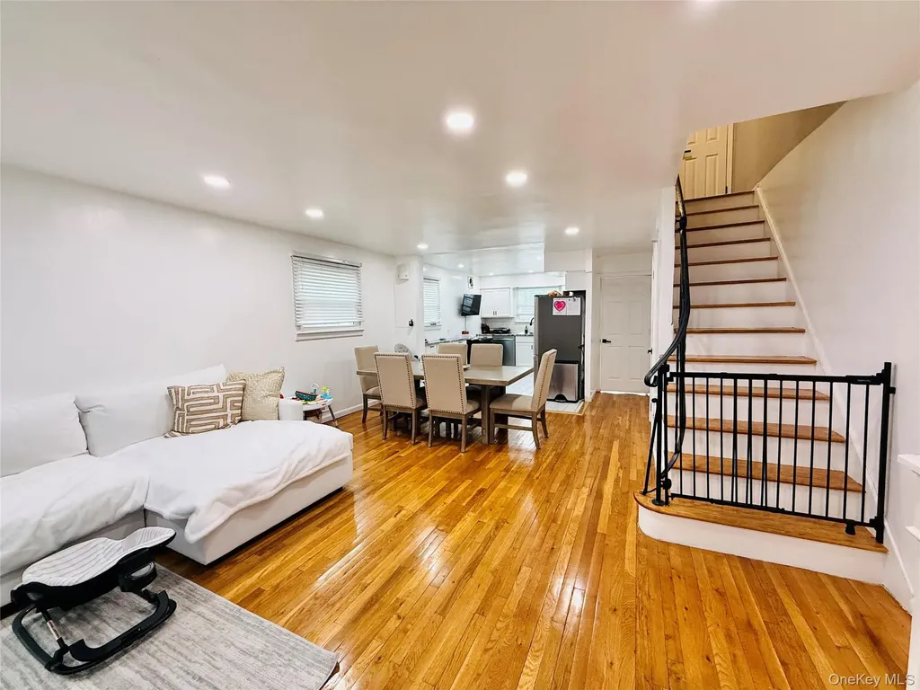 1663 Waring Avenue Bronx NY 10469