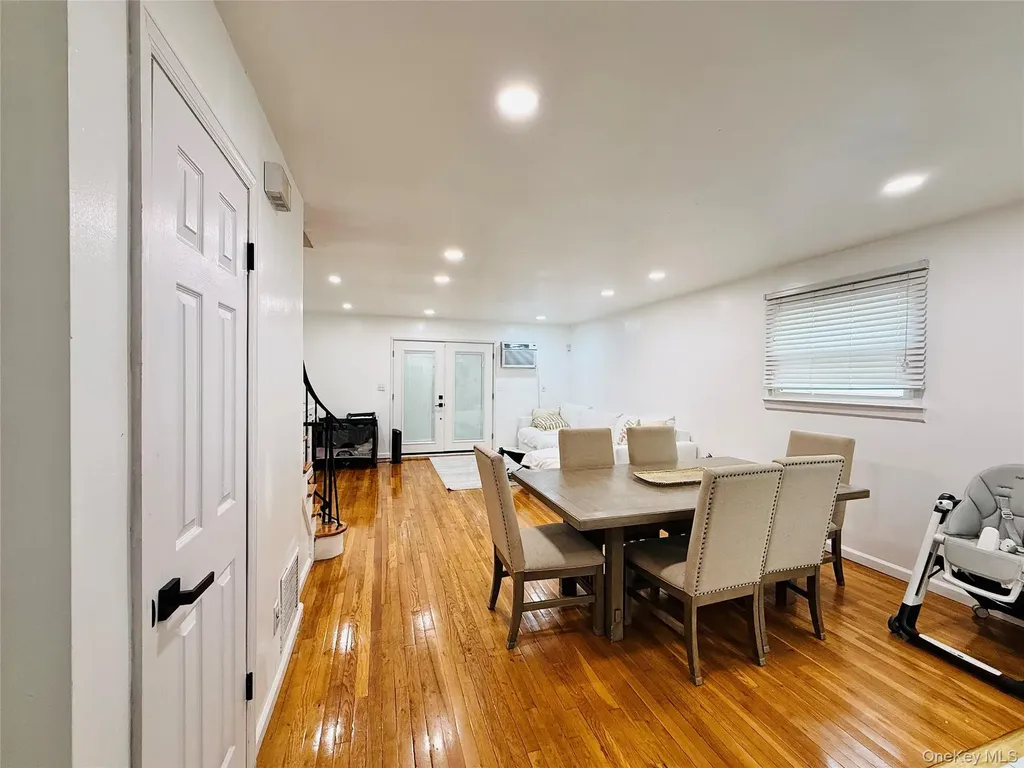 1663 Waring Avenue Bronx NY 10469