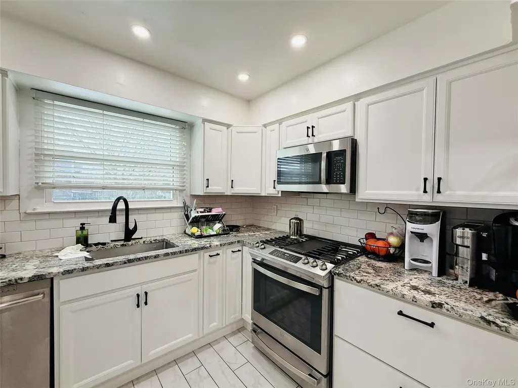 1663 Waring Avenue Bronx NY 10469