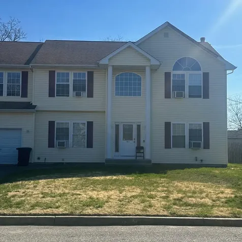 141 N 28 Street N Wheatley Heights NY 11798