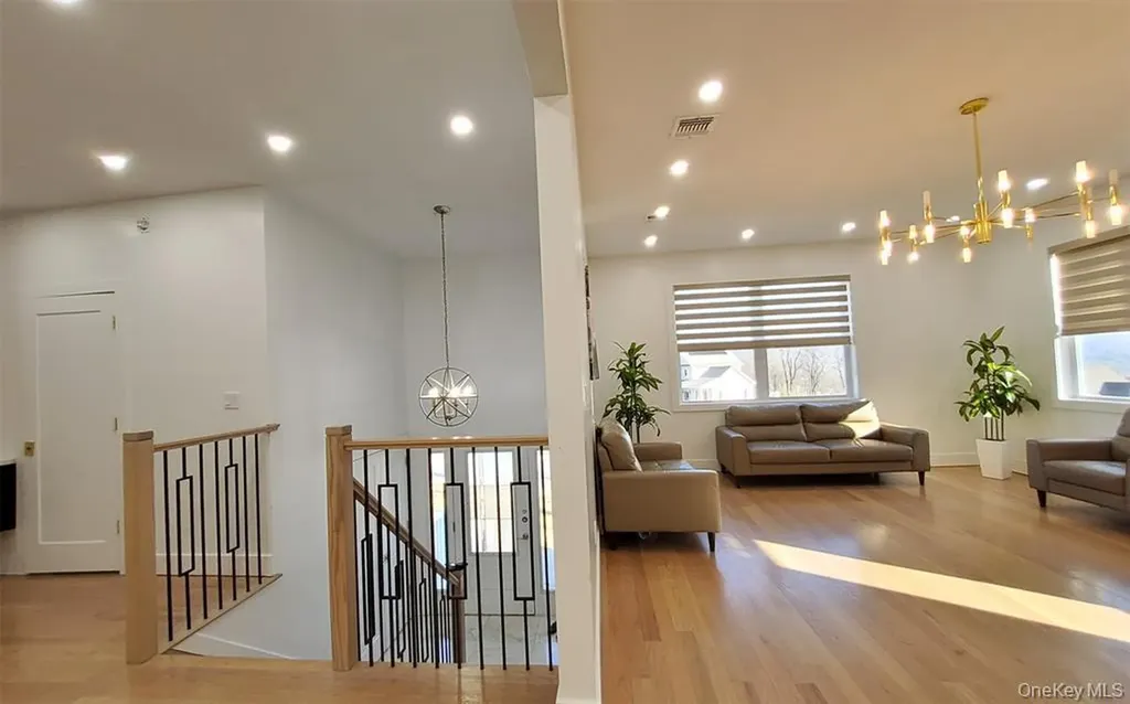 27 Catskill High Rail Monroe NY 10950