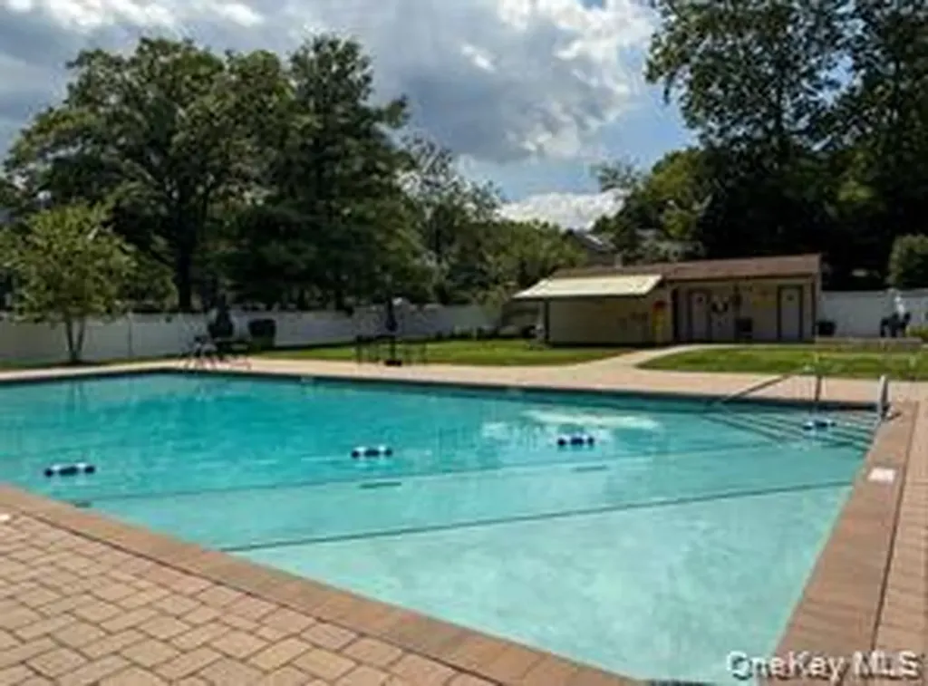 4 Blue Hill Orangeburg NY 10962
