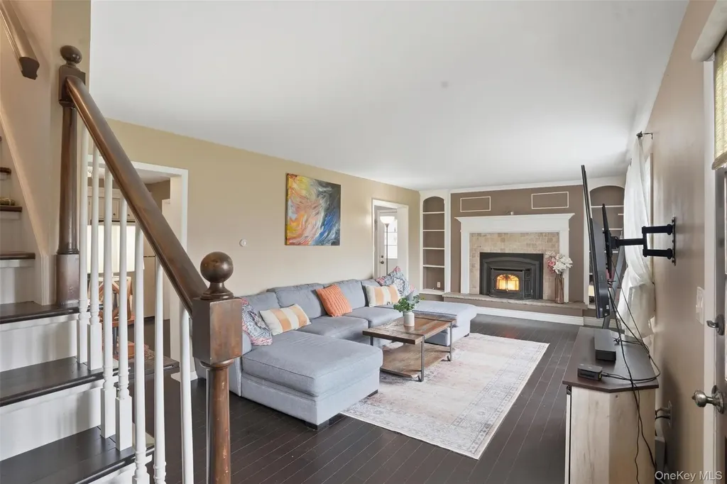219 Lynch Avenue New Hampton NY 10958