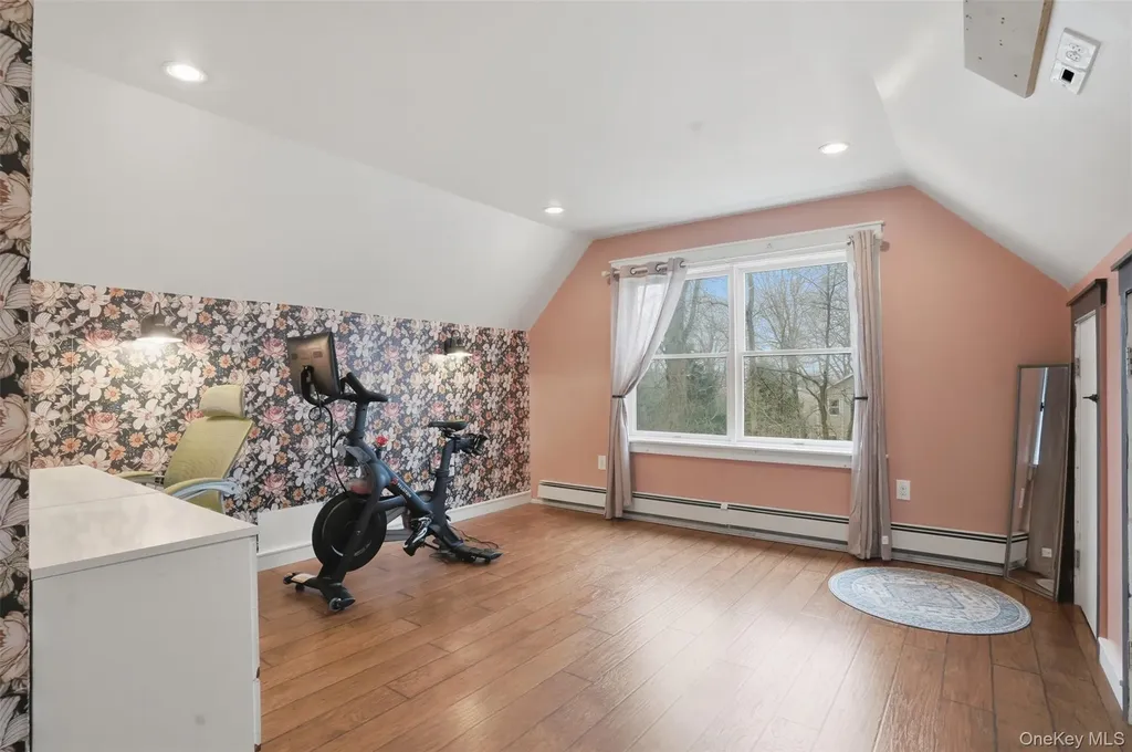 219 Lynch Avenue New Hampton NY 10958