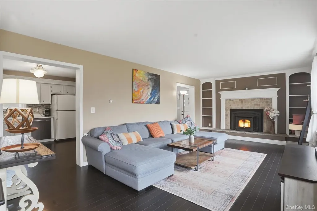 219 Lynch Avenue New Hampton NY 10958