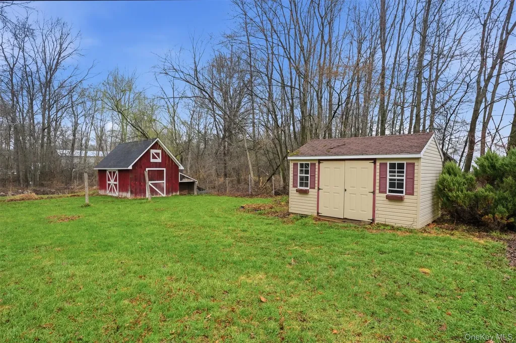 219 Lynch Avenue New Hampton NY 10958