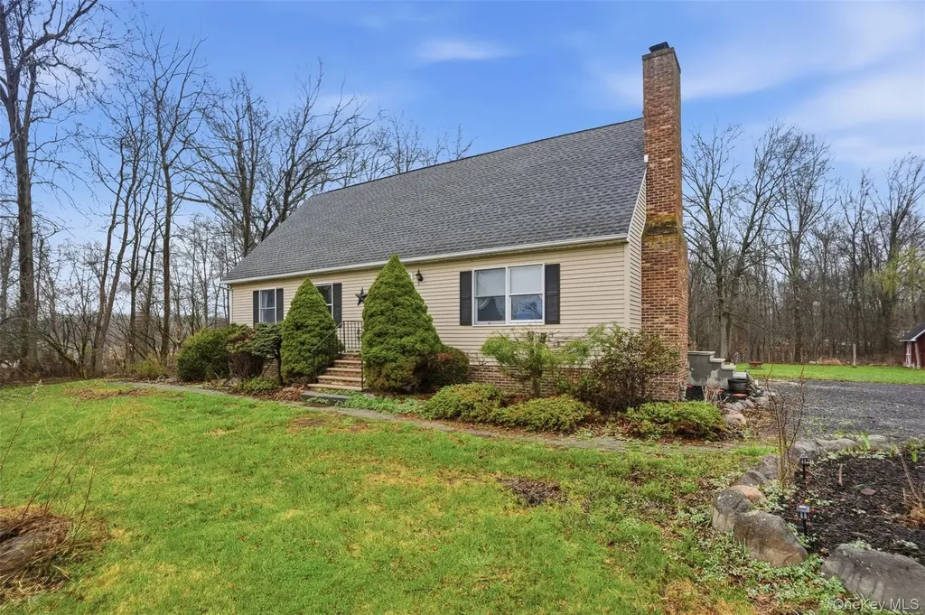 219 Lynch Avenue New Hampton NY 10958