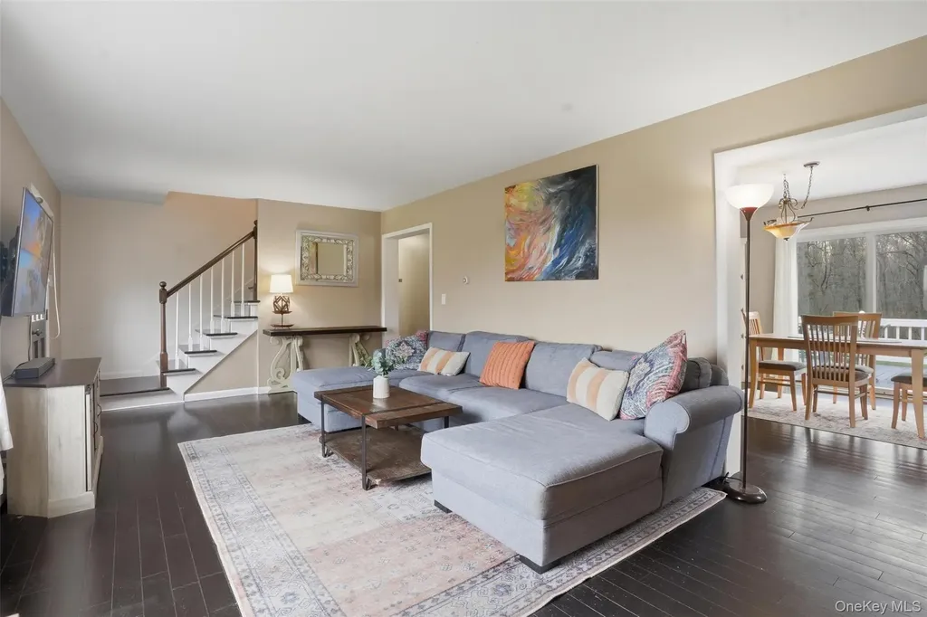 219 Lynch Avenue New Hampton NY 10958