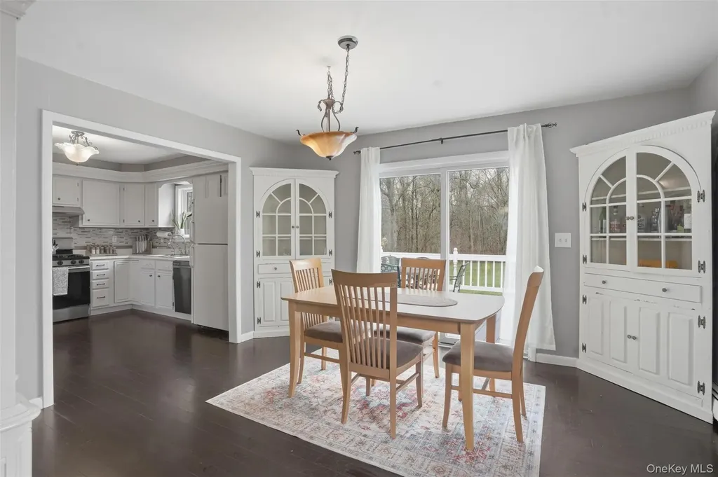 219 Lynch Avenue New Hampton NY 10958