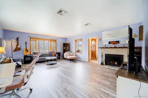 43 Lake Road Hopewell Junction NY 12533