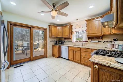 43 Lake Road Hopewell Junction NY 12533