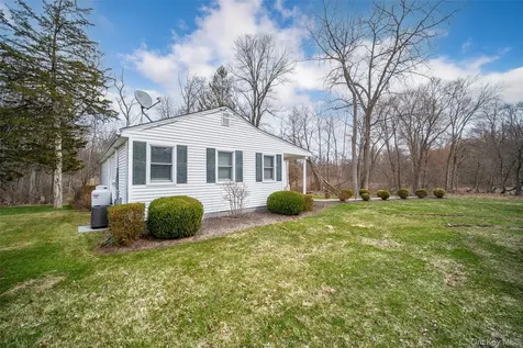 43 Lake Road Hopewell Junction NY 12533