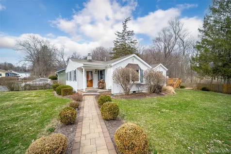 43 Lake Road Hopewell Junction NY 12533