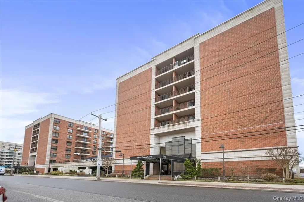 230 W Broadway Long Beach NY 11561