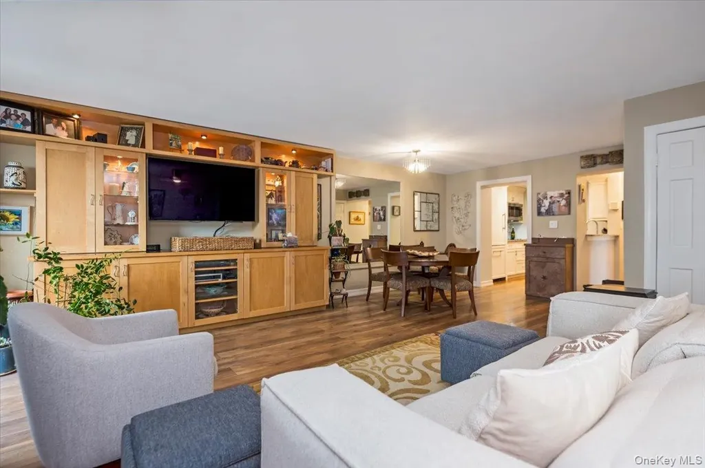 230 W Broadway Long Beach NY 11561