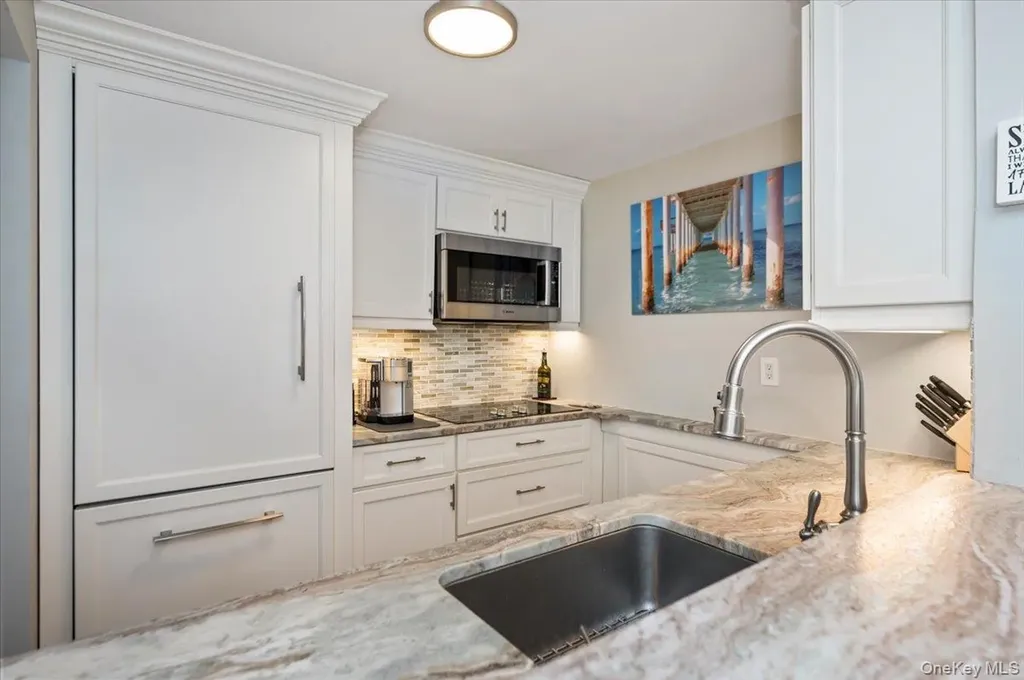 230 W Broadway Long Beach NY 11561
