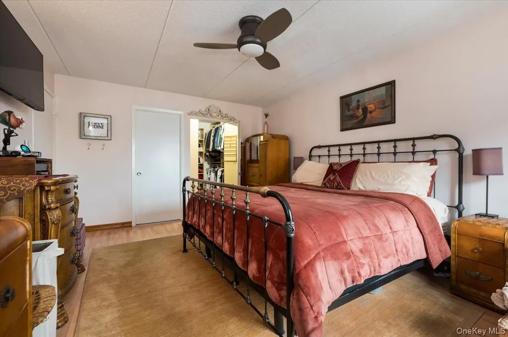 230 W Broadway Long Beach NY 11561