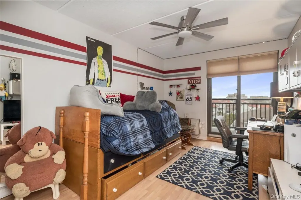 230 W Broadway Long Beach NY 11561
