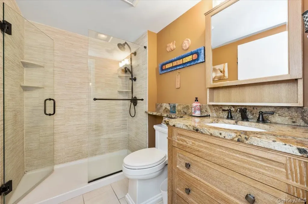 230 W Broadway Long Beach NY 11561