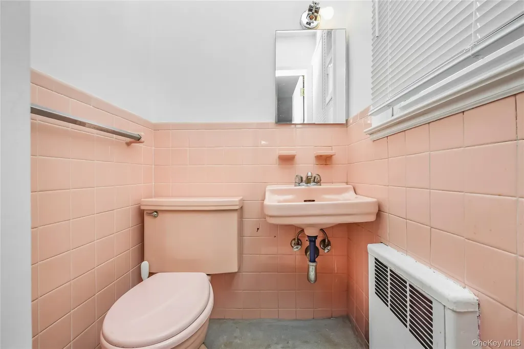 3341 Elliott Boulevard Oceanside NY 11572