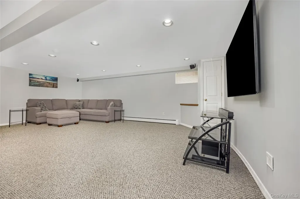 3341 Elliott Boulevard Oceanside NY 11572