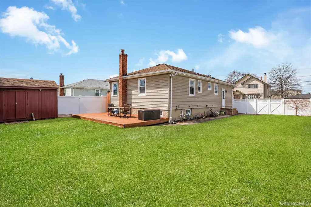3341 Elliott Boulevard Oceanside NY 11572