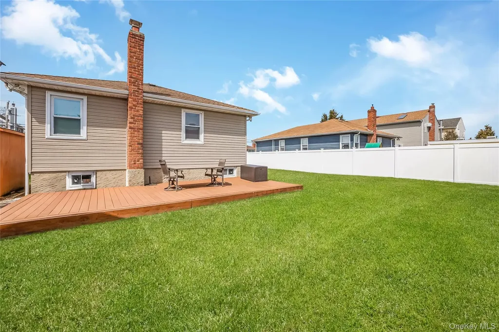 3341 Elliott Boulevard Oceanside NY 11572