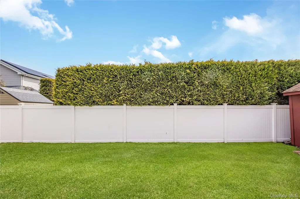 3341 Elliott Boulevard Oceanside NY 11572