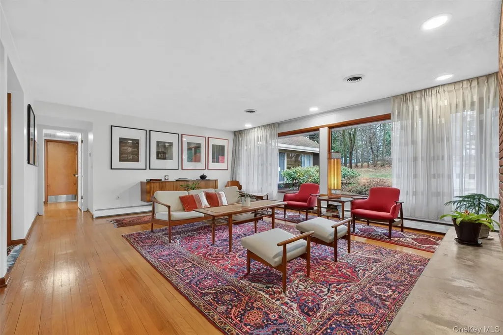 6 Yates Boulevard Poughkeepsie NY 12601