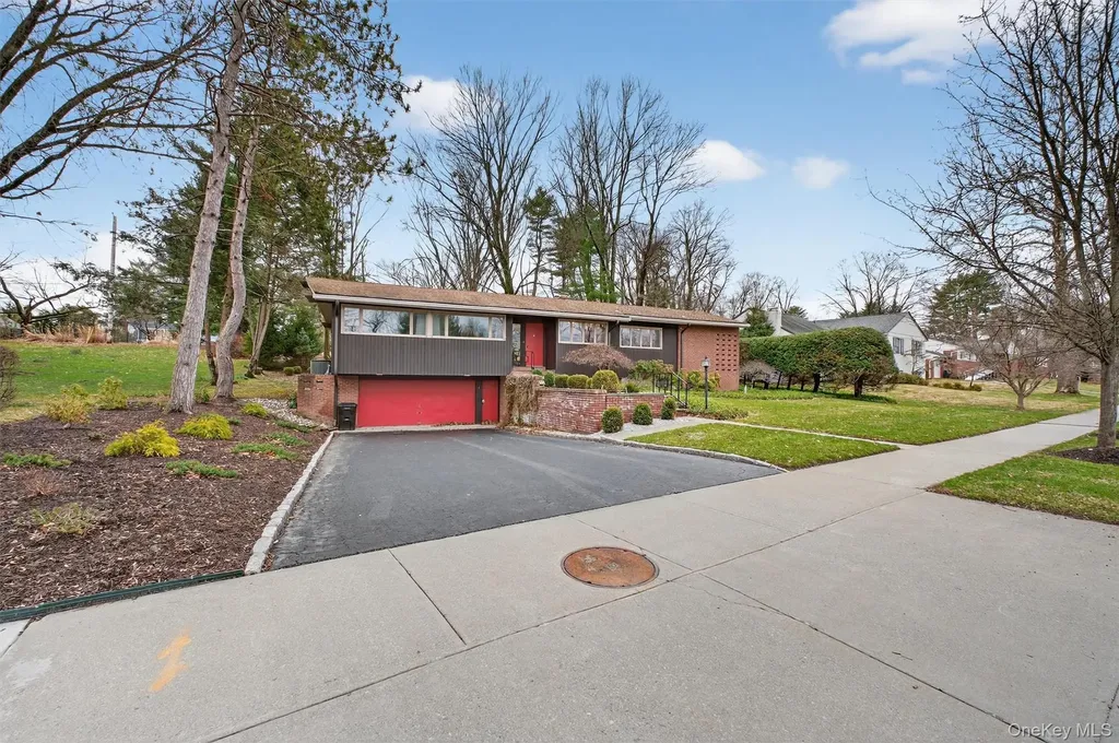 6 Yates Boulevard Poughkeepsie NY 12601