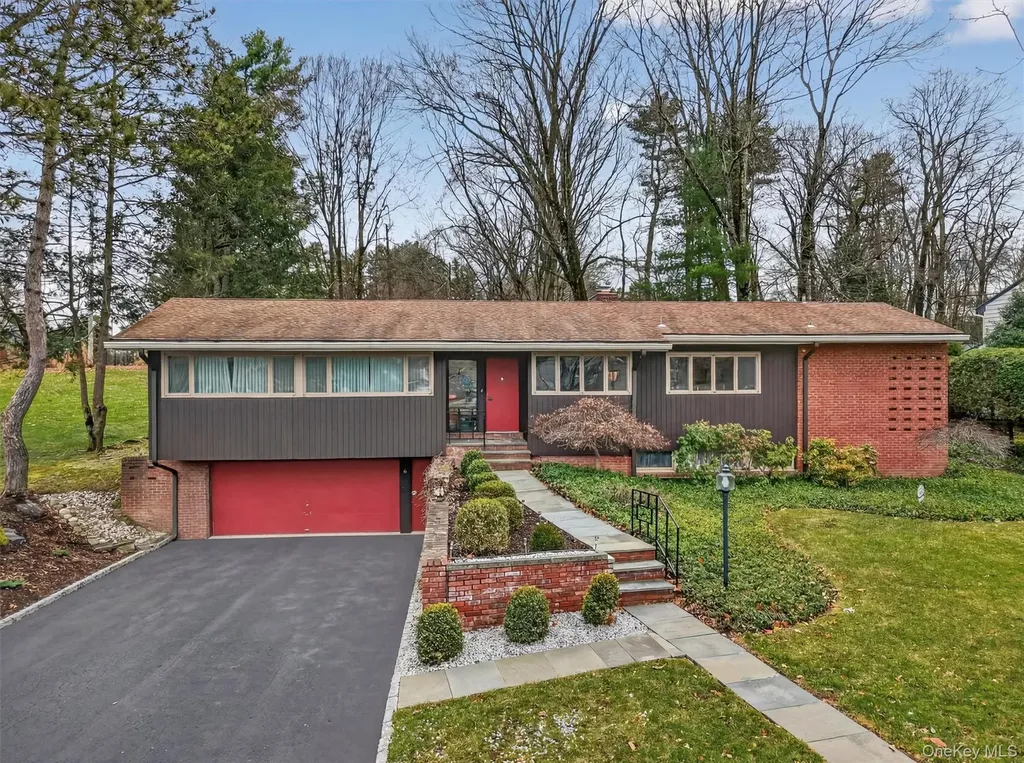6 Yates Boulevard Poughkeepsie NY 12601