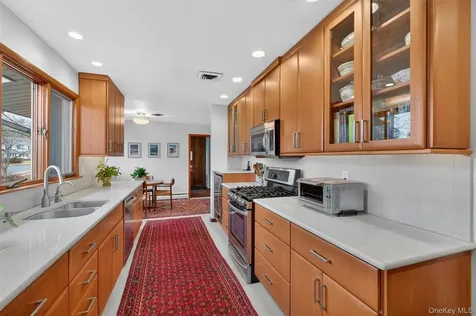 6 Yates Boulevard Poughkeepsie NY 12601