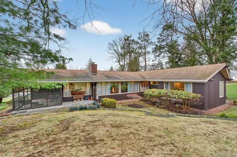 6 Yates Boulevard Poughkeepsie NY 12601