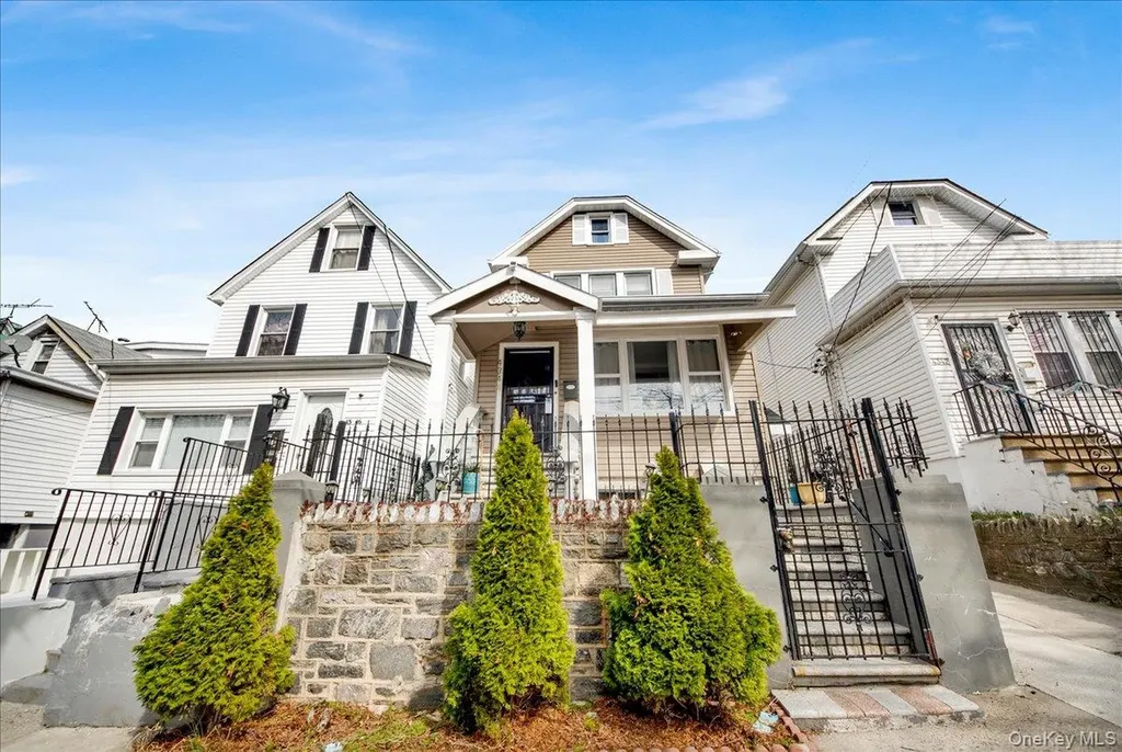 4344 Boyd Avenue Bronx NY 10466