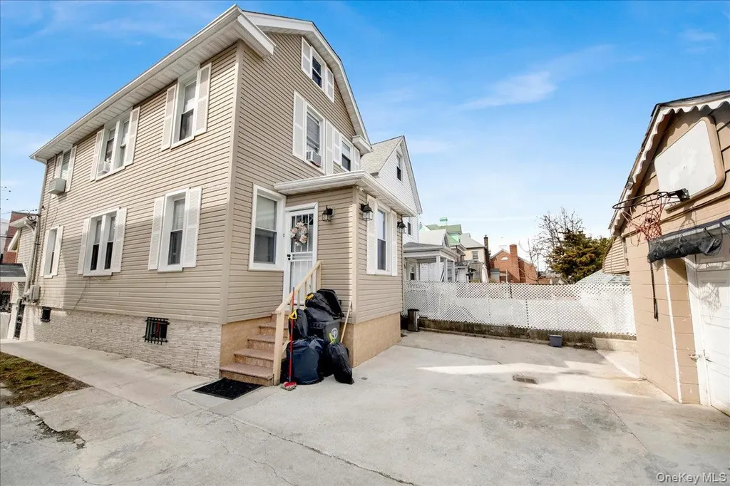 4344 Boyd Avenue Bronx NY 10466