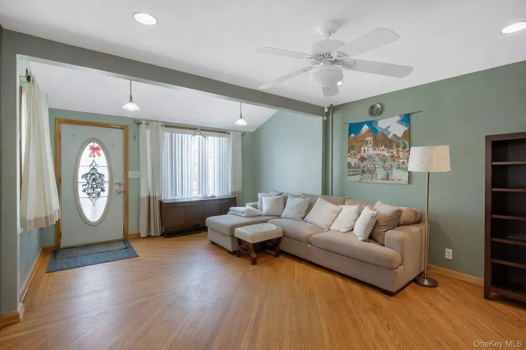 1662 E 36th Street Brooklyn NY 11234