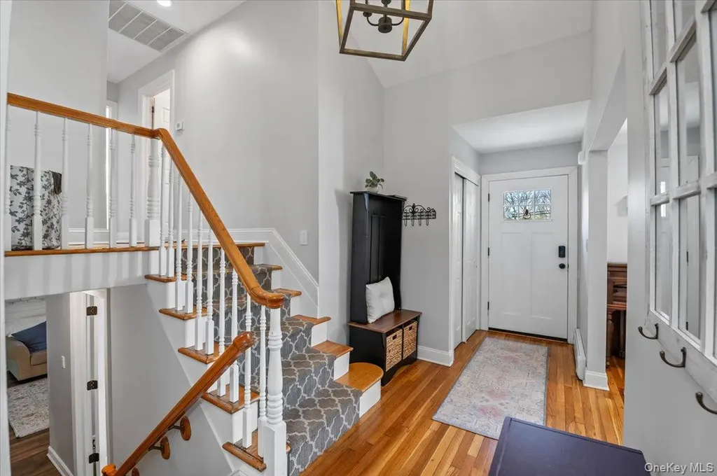 16 Ingold Drive Dix Hills NY 11746