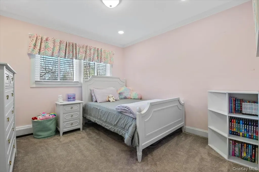 16 Ingold Drive Dix Hills NY 11746