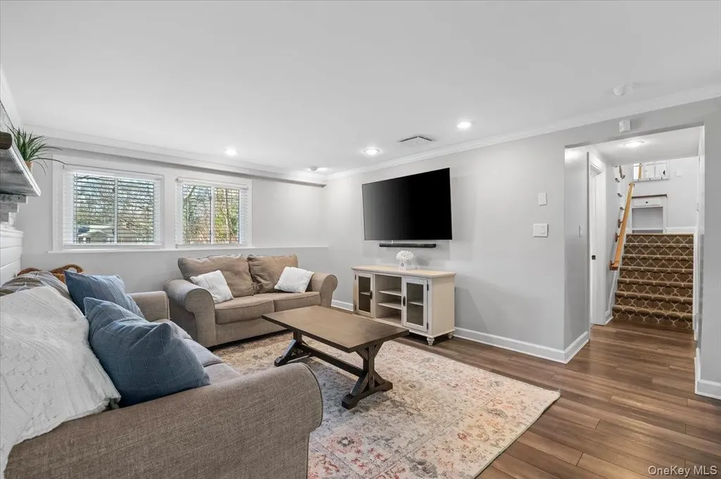 16 Ingold Drive Dix Hills NY 11746
