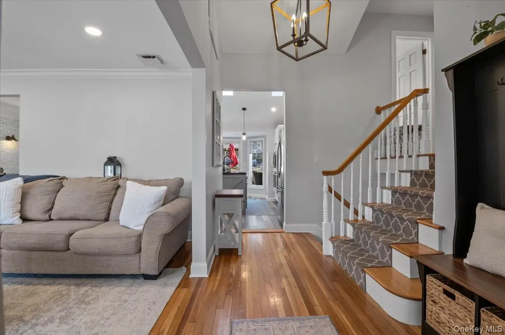 16 Ingold Drive Dix Hills NY 11746