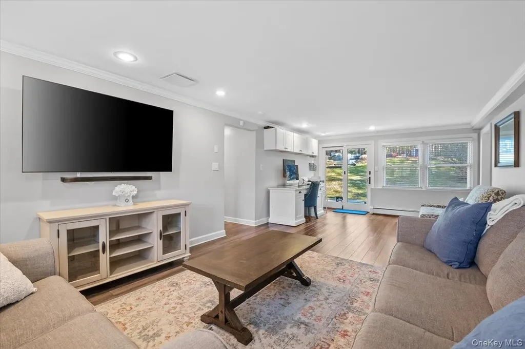 16 Ingold Drive Dix Hills NY 11746