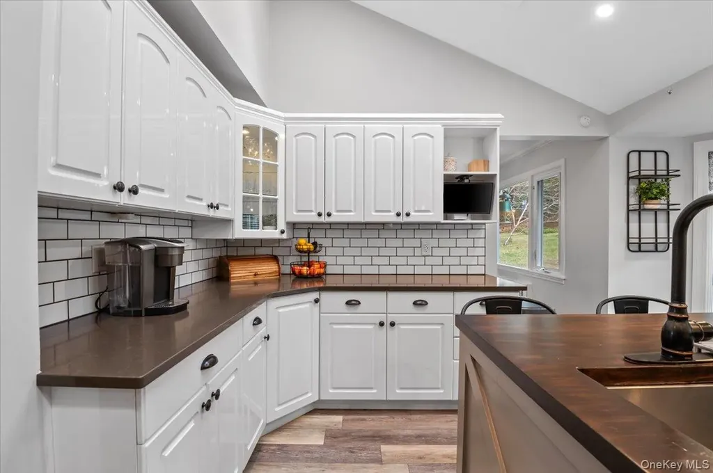 16 Ingold Drive Dix Hills NY 11746
