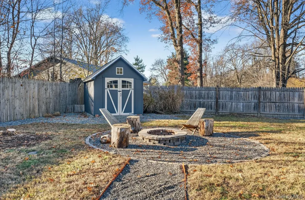 15 Closs Drive Rhinebeck NY 12572