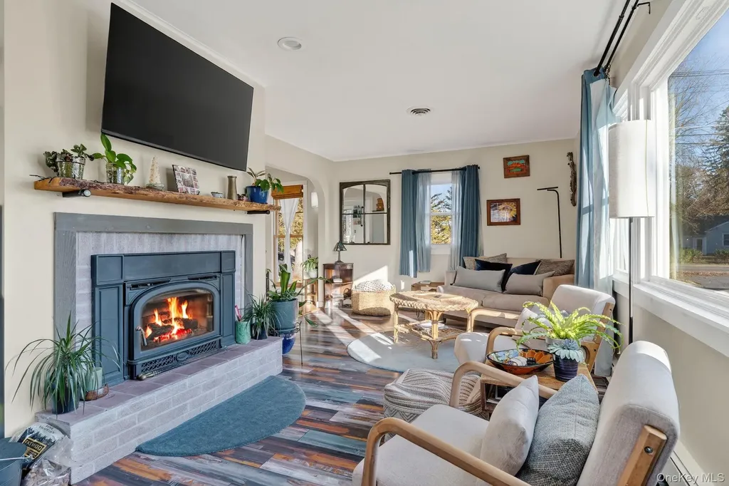 15 Closs Drive Rhinebeck NY 12572