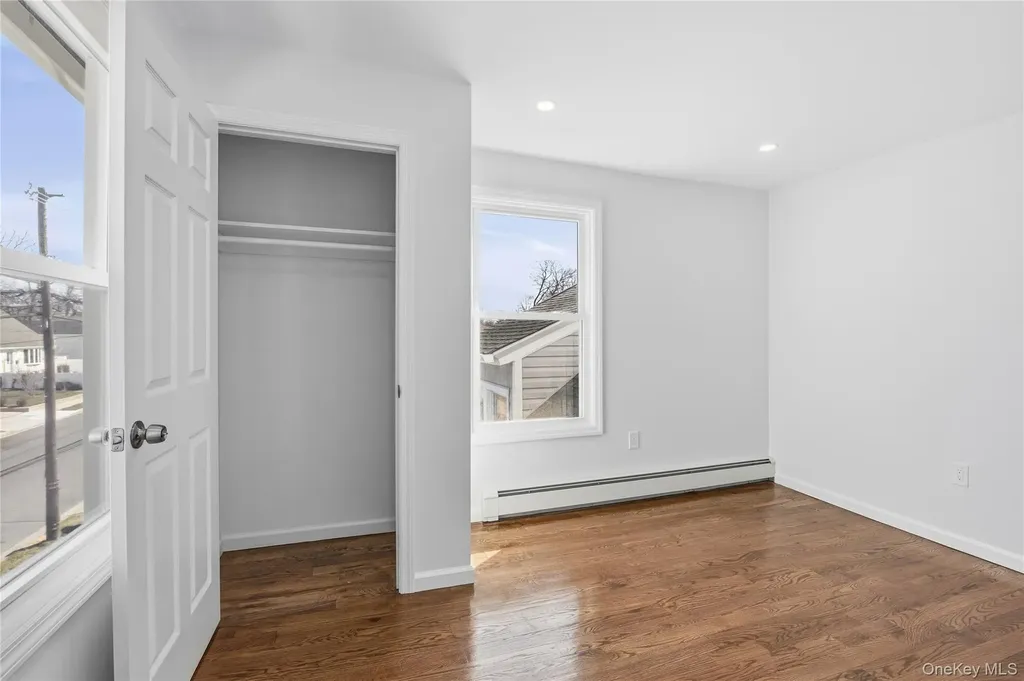 22 Colonial Avenue Freeport NY 11520
