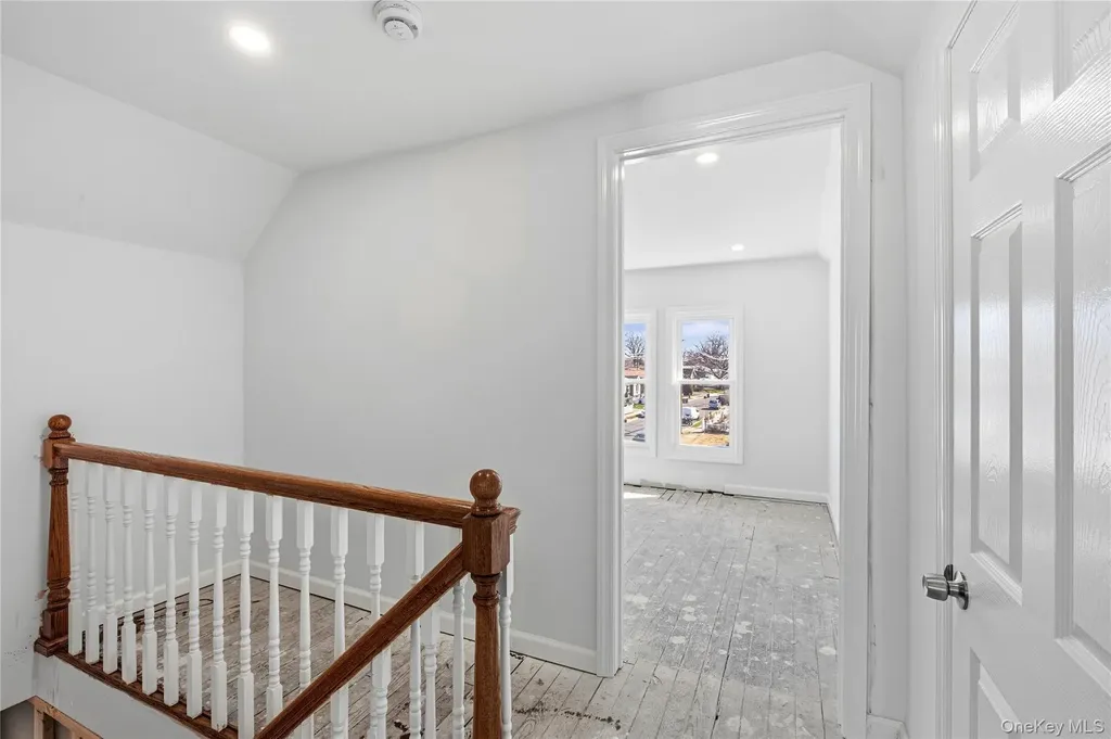22 Colonial Avenue Freeport NY 11520