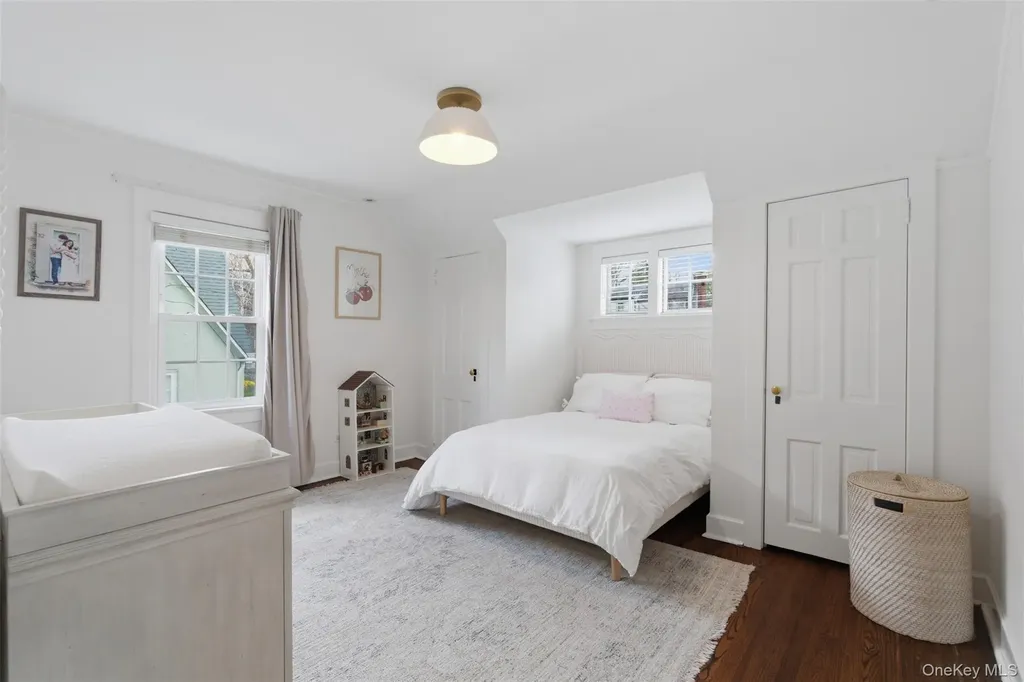 32 Kingsbury Road New Rochelle NY 10804