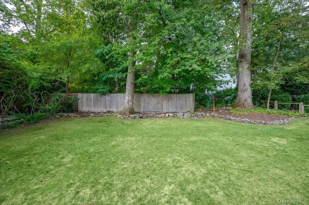 32 Kingsbury Road New Rochelle NY 10804