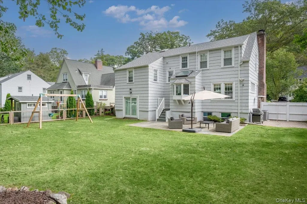 32 Kingsbury Road New Rochelle NY 10804