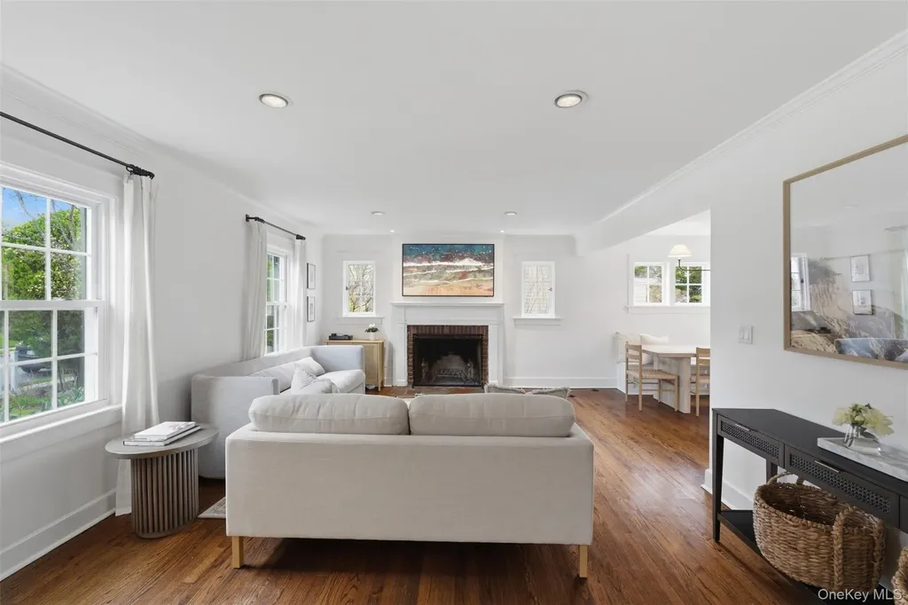 32 Kingsbury Road New Rochelle NY 10804